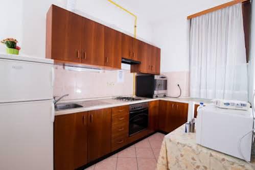 Garni Hotel Vila Ana 로가스카슬라티나 외부 사진