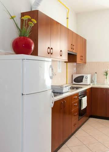 Garni Hotel Vila Ana 로가스카슬라티나 외부 사진